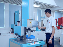氣動VS伺服超聲波焊接機，誰是工業(yè)焊接王者？2