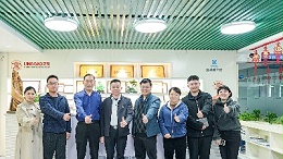 搭起人才舞臺丨珠海市香洲區(qū)總工會領導一行蒞臨靈科超聲波參觀調研